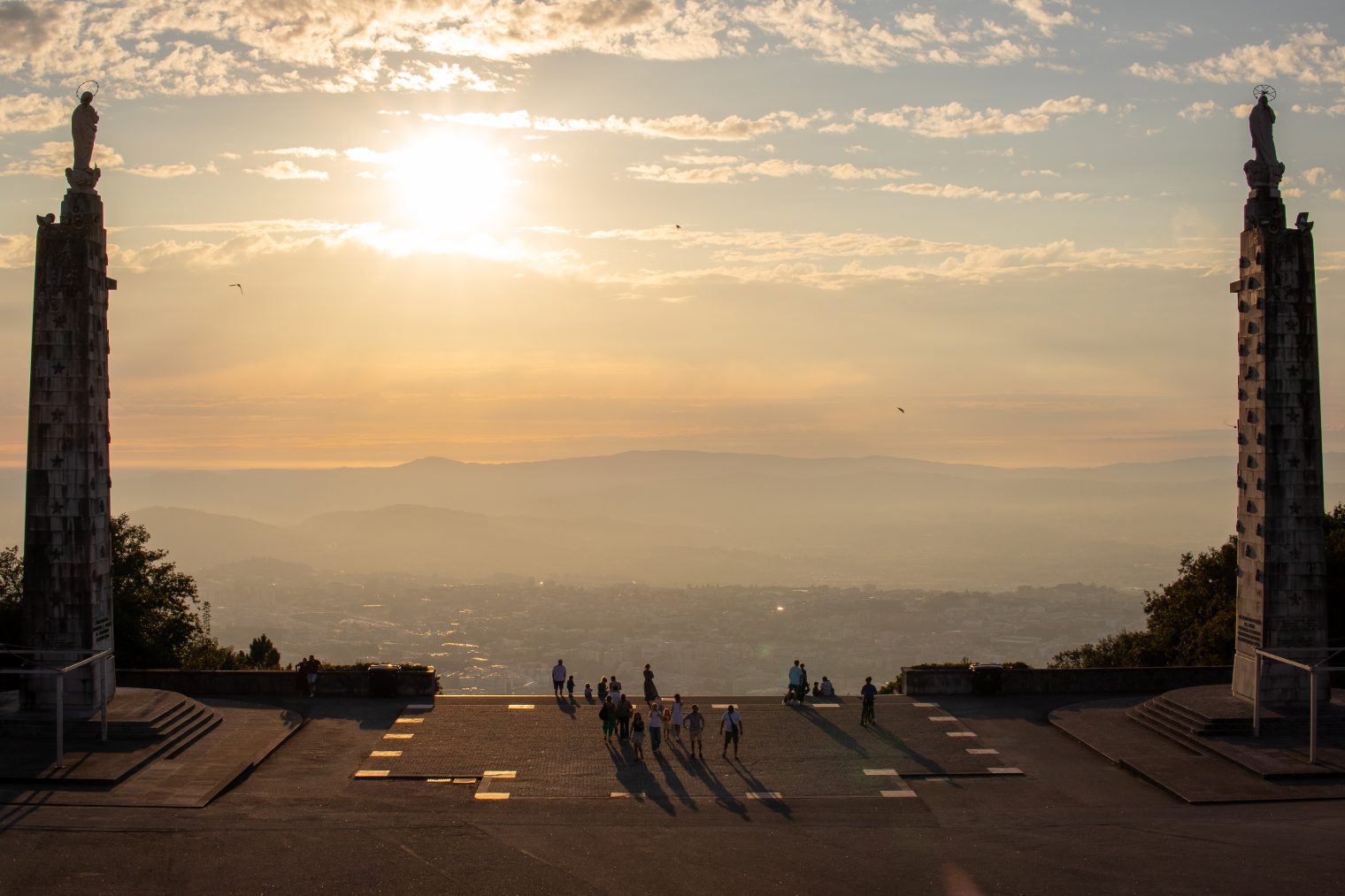 Nossa Senhora do Sameiro’s viewpoint offers the most spectacular panoramic views in the region