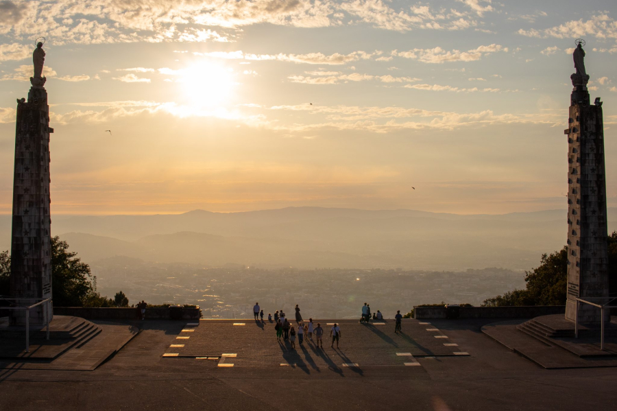 Nossa Senhora do Sameiro’s viewpoint offers the most spectacular panoramic views in the region