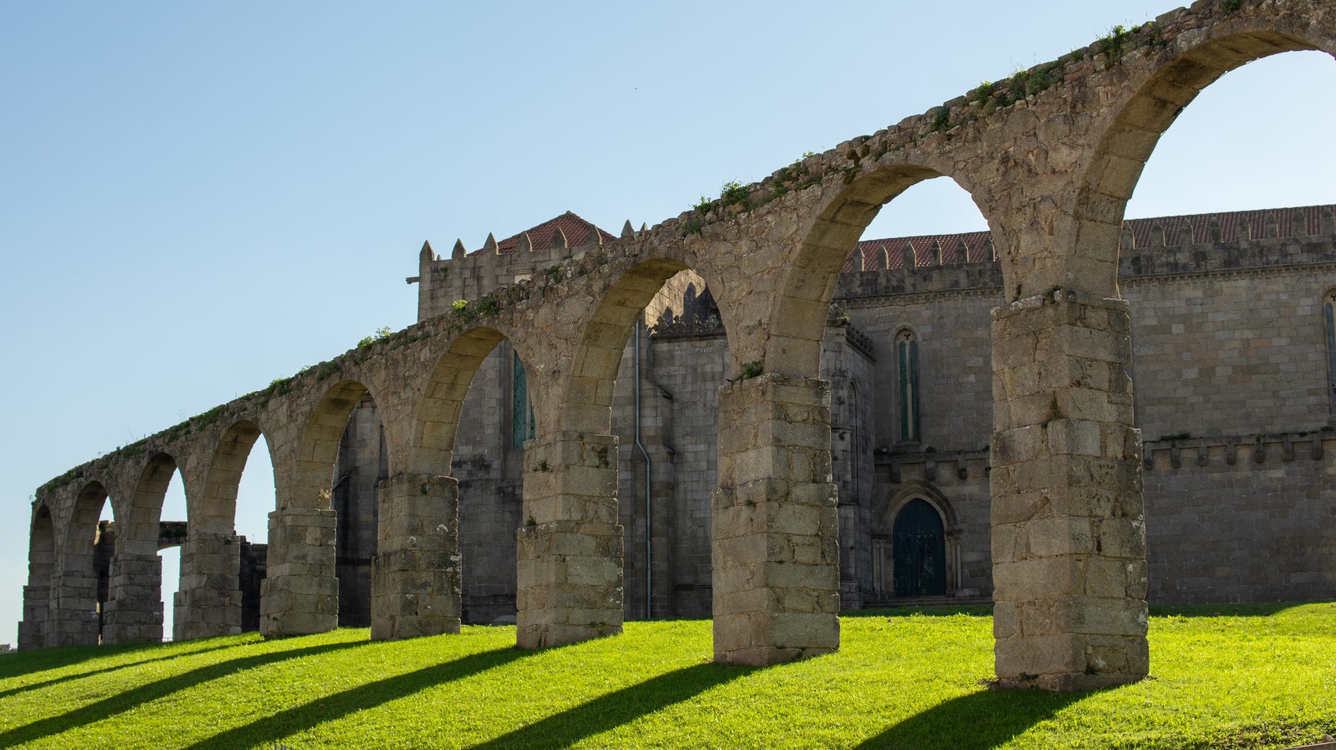 Santa Clara Aqueduct bordering the Santa Clara monastery